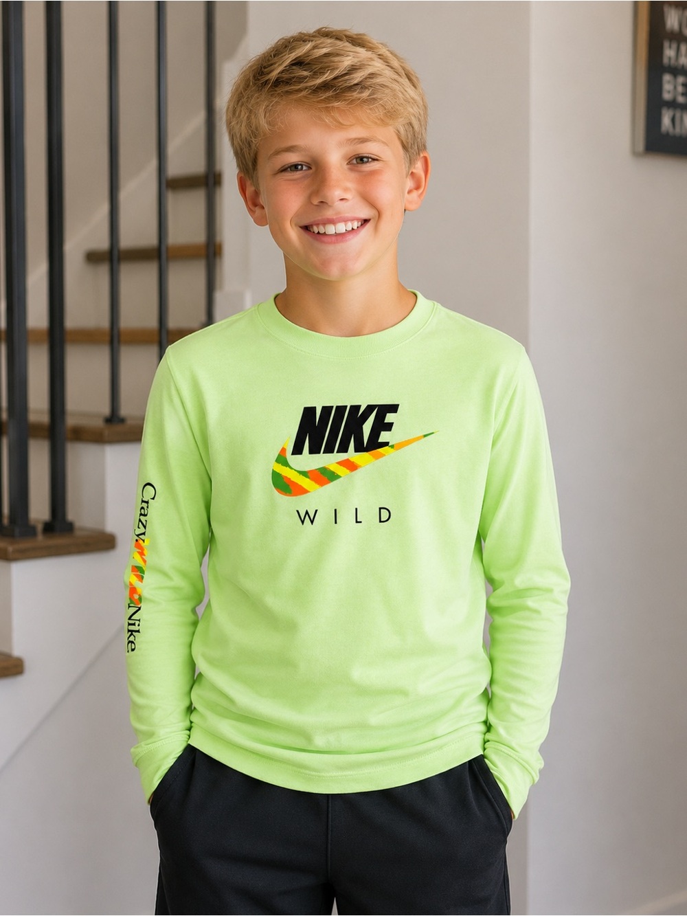 Nike Wild boy’s Long-Sleeve T-Shirt - Neon Green - Picture 2 of 7